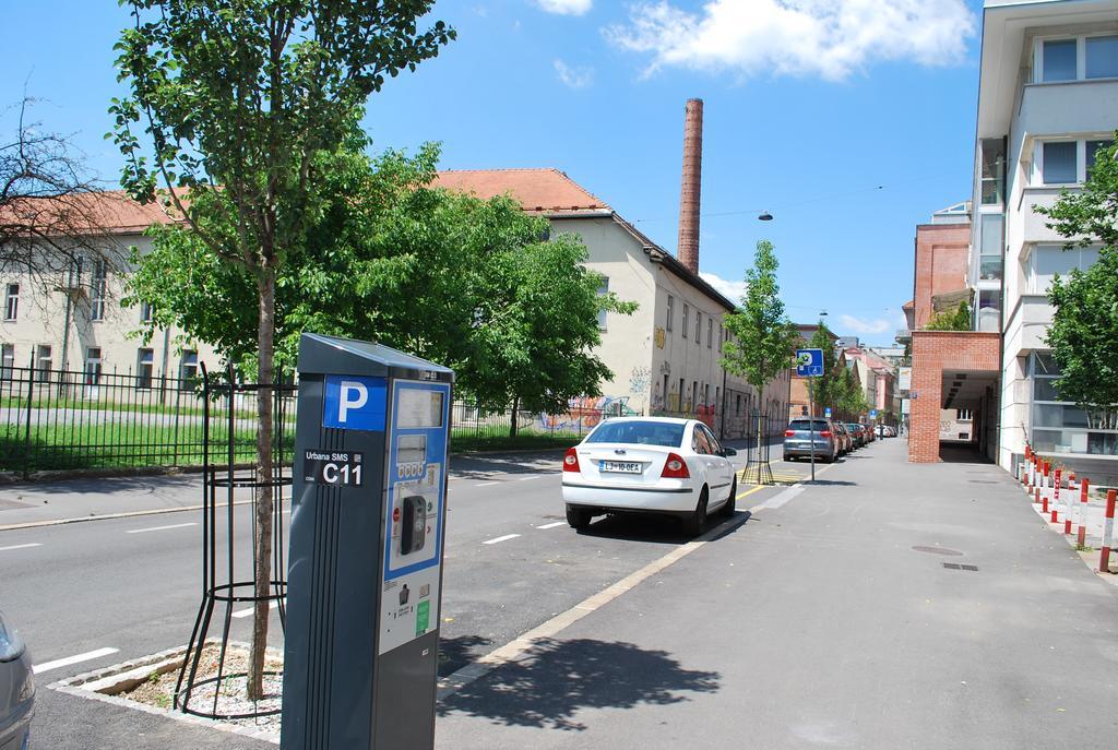 Apartment Center 25 Ljubljana Eksteriør bilde